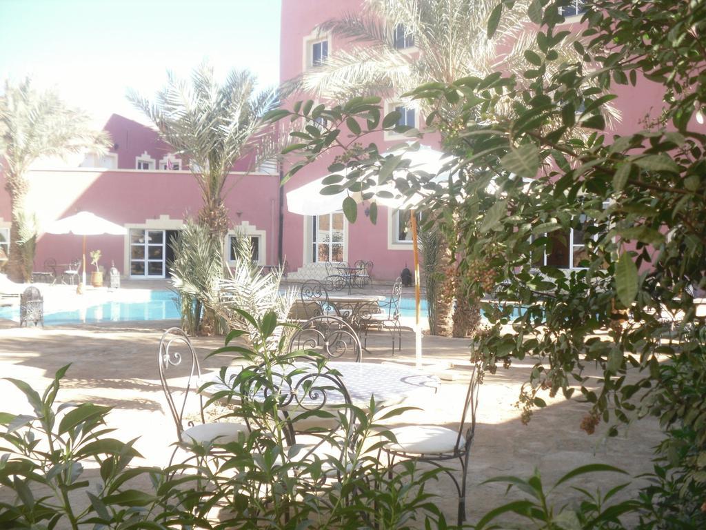 Hotel Chez Gaby Erfoud Bagian luar foto