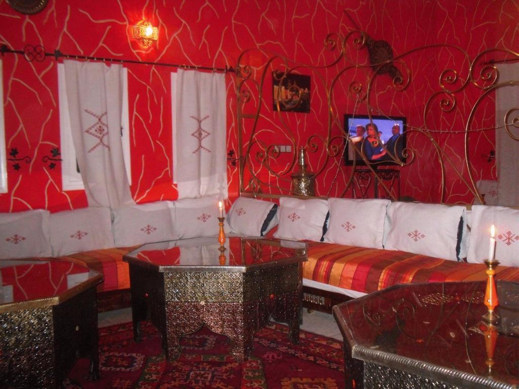 Hotel Chez Gaby Erfoud Bagian luar foto