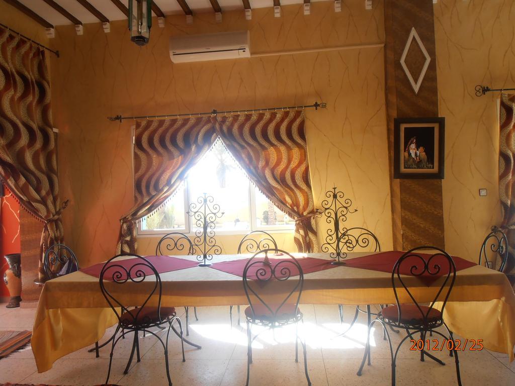 Hotel Chez Gaby Erfoud Bagian luar foto